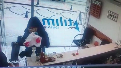 Soyguncu neye uğradığını şaşırdı!