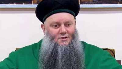 Sözde şeyhin yasa dışı mezarından mezarlığa taşındı