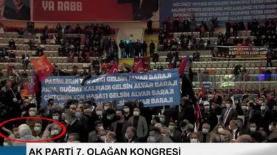 AK Parti'de partiyi karıştıran pankart!