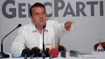 Cem Uzan'dan Motorola'ya suç duyurusu!