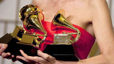 Grammy ödüllerine koronavirüs ertelemesi