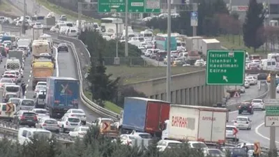Kısıtlama öncesi İstanbul'da trafik yüzde 60'a ulaştı