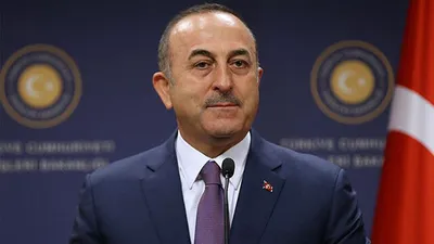 Bakan Çavuşoğlu, kurtarılan Türk denizcilerin aileleriyle görüştü