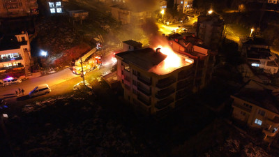 Korkutan yangın! Apartman alev topuna döndü
