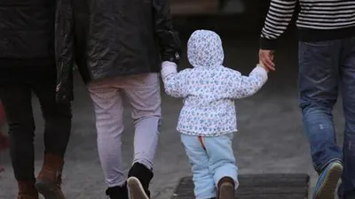 Çin, tek çocuk politikasını kaldırıyor