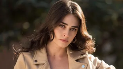 Esra Bilgiç Hollywood yolcusu!