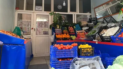 Manavın arkasından bakın ne çıktı!