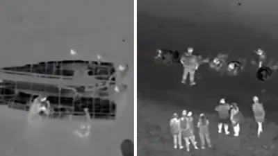 Mültecileri taşıyan teknenin alabora olduğu an kamerada 