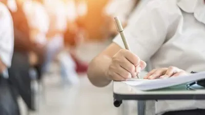 MEB inat etti; yüz yüze sınavlar bugün başlıyor!