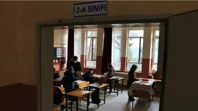 Bir ilçede daha yüz yüze eğitime koronavirüs arası!