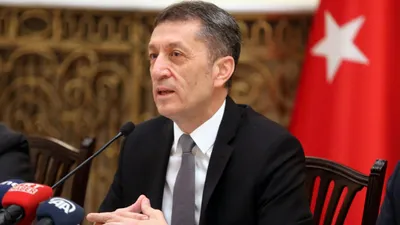 Bakan Selçuk: ''Eleştirilere saygı duyuyorum''