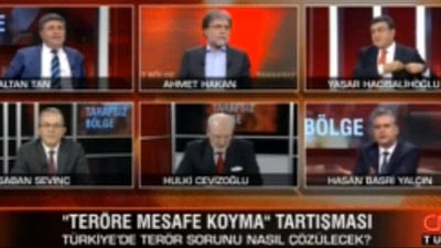 Canlı yayın karıştı; Ahmet Hakan reklama ''kaçtı''!