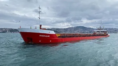 İstanbul Boğazı'nda faciadan dönüldü!