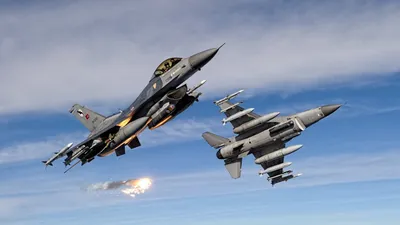 Irak'ın kuzeyine hava harekatı: 5 terörist öldürüldü