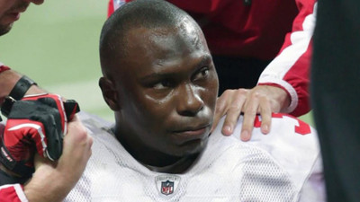 NFL'nin yıldızı 5 kişiyi öldürdükten sonra intihar etti