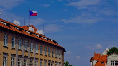 63 Rus elçilik çalışanına sınır dışı