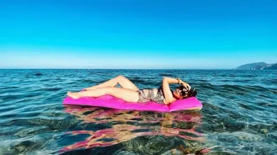 Yeşim Ceren Bozoğlu tatil sezonunu açtı
