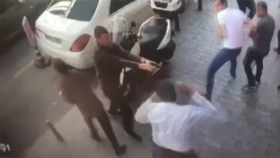 Maske takmayan kuryeyi vurdu