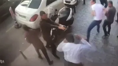 Maske takmayan kuryeyi vurdu