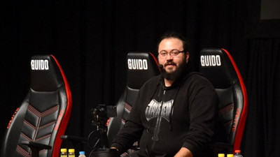 Jahrein'den sosyal medyayı karıştıran paylaşım: ''O fındık memeler...''