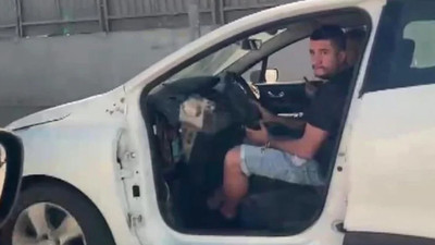 Ataşehir'de kapısız otomobil görenleri şaşırttı