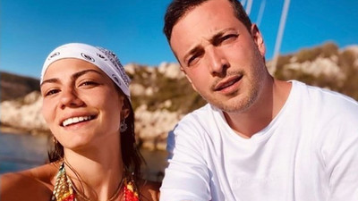 Demet Özdemir’in plaj kombininin fiyatı dudak uçuklattı