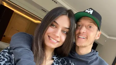 Mesut Özil kayınvalidesi için kesenin ağzını açtı: 12 milyon TL'lik jest!