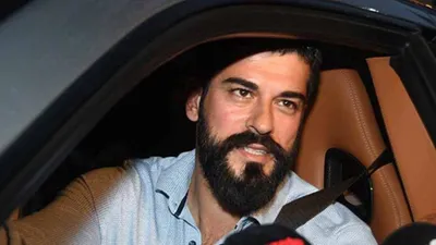 Burak Özçivit'in 2,2 milyon TL'lik 'Ferrari'sini gören bir daha baktı