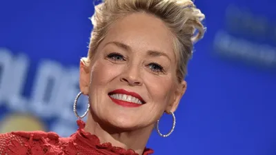 Sharon Stone'dan 63 yaşında bikini şov