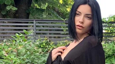 Merve Boluğur tatil için imaj yeniledi