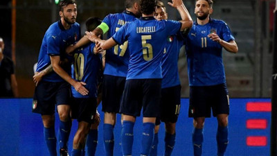 EURO2020'de İtalya yarı finalde