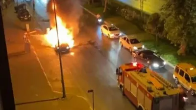 Antalya'da yanan otomobilde can pazarı