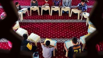 Kuran kursunda dehşet: Kapıya asılı halde bulundu