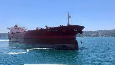 İstanbul Boğazı'nda hareketli dakikalar