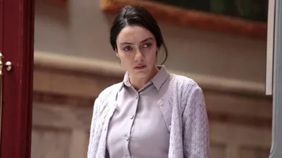 Masumlar Apartmanı'nın Gülben'i Merve Dizdar'dan iddialı pozlar