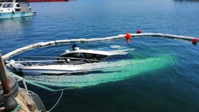 Erdek Limanında lüks yat yanarak battı