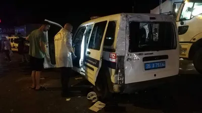 İzmir’de trafik kazası 1 polis şehit, 4 yaralı