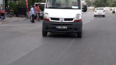 5 yaşındaki bisikletli çocuğa çarptı