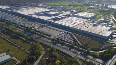 Toyota, küresel üretim tahminini düşürdü