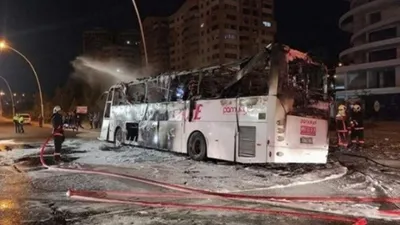 Ankara'da yolcu otobüsü yandı: Ölü ve yaralılar var