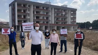 Müteahhit, sözleşmeyle aldıkları daireleri başkasına sattı