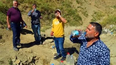 Türkiye'nin dört bir yanından geliyorlar... Şifalı diye ''zehir'' içiyorlar!