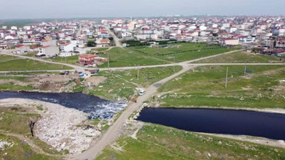 Çorlu Deresi yine simsiyah akıyor