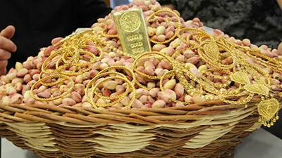 Fiyatı altınla yarışıyor: Gram altın yerine bir kilo fıstık alıp takacaklar"