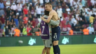 Attila Szalai hareketiyle alkış aldı