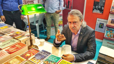 AK Partili belediye Atatürk'e hakaretten hapis cezası alan isme tepki çeken davet