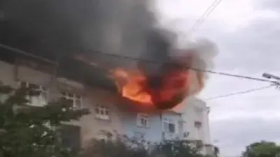 Oturduğun apartmanın yandığını görünce fenalaştı