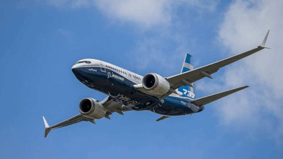 Boeing’in eski test pilotunun başı dertte