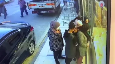 İstanbul'da organize altın hırsızları kamerada