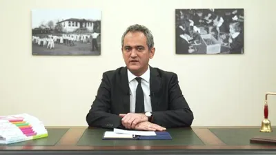 Bakan Özer'den ara tatil açıklaması